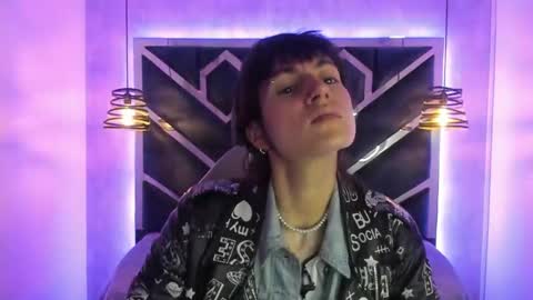   online show from 9, 1, 2025