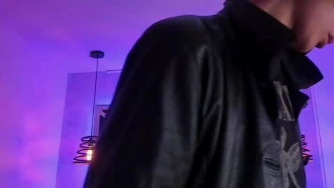   online show from 14, 1, 2025