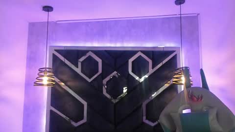   online show from 24, 2, 2025