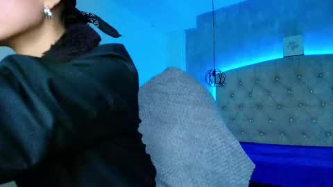   online show from 30, 9, 2025