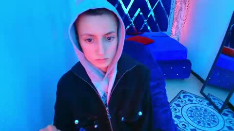   online show from 28, 7, 2026