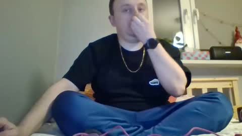 filipek757 online show from 28, 12, 2024