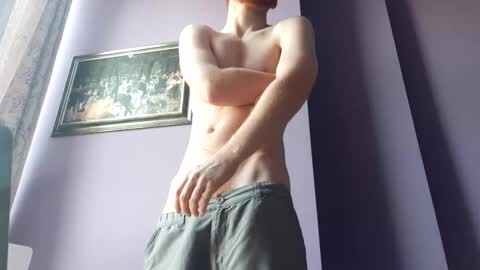 Snapshot of fillipsondon chatting on 19, 12, 2025 Whitechocolate online show from 19, 12, 2025