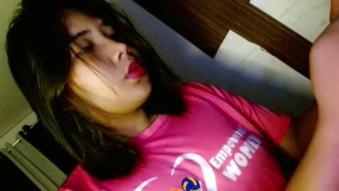 Snapshot of fin_lust chatting on 4, 3, 2026 Cassandra Madrigal online show from 4, 3, 2026