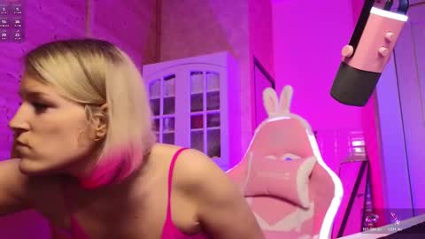 Lady online show from 7, 5, 2026
