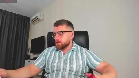 FindomGuyXXX online show from 6, 2, 2026