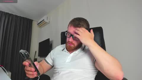 FindomGuyXXX online show from 14, 3, 2026