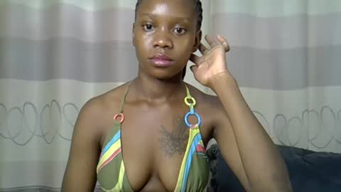 fine_queen12 online show from 18, 1, 2025