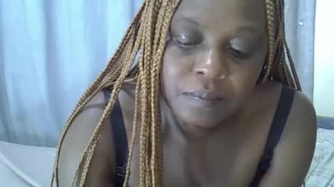 fineassrae online show from 22, 10, 2025