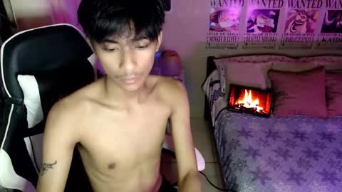 fineboii_rey18 online show from 7, 5, 2026