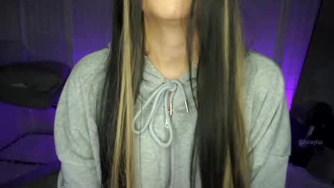 finleyfae online show from 10, 2, 2025