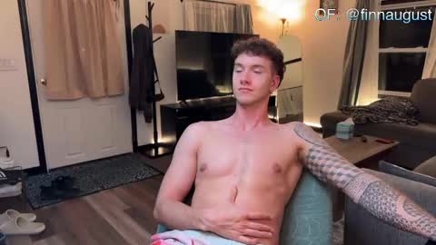 Snapshot of finnaugust chatting on 6, 10, 2025 Finn August online show from 6, 10, 2025