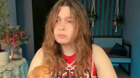 fiora online show from 29, 9, 2025