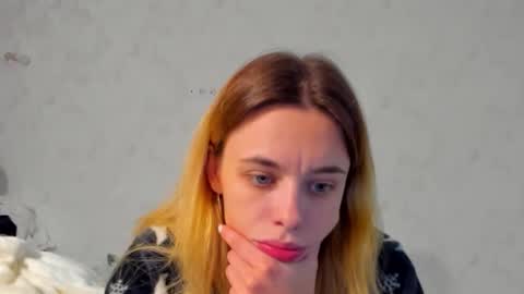 fire___fox1 online show from 17, 10, 2025