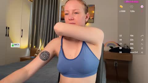 Snapshot of fire_red_ chatting on 12, 2, 2025 Liss  online show from 12, 2, 2025