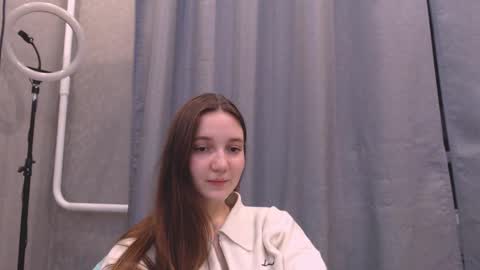 Snapshot of fireflies_fly_ chatting on 22, 1, 2025 fireflies_fly_ online show from 22, 1, 2025