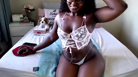 fitblair66_ online show from 3, 5, 2026