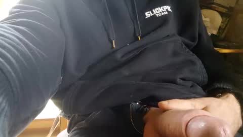 Snapshot of fiveforwilly1 chatting on 18, 12, 2024 Markus online show from 18, 12, 2024