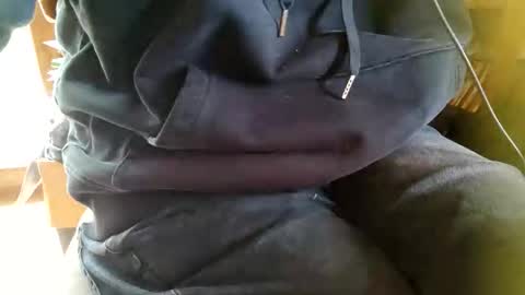 Snapshot of fiveforwilly1 chatting on 12, 10, 2025 Markus online show from 12, 10, 2025