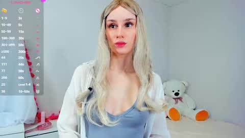 Snapshot of fizana chatting on 23, 3, 2026 Kira online show from 23, 3, 2026