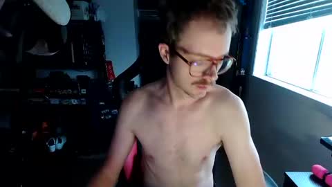 Snapshot of fizzyjustsnow420 chatting on 21, 12, 2025 fizzyjustsnow420 online show from 21, 12, 2025