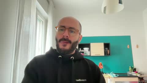 Fla is short for Flavio online show from 17, 2, 2025