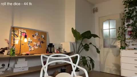 Snapshot of flaming_hotty chatting on 16, 2, 2025 Eva online show from 16, 2, 2025