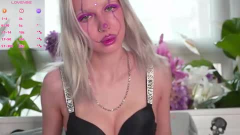 Snapshot of flexylover_ chatting on 26, 10, 2025 Im nude naked fuck lovense online show from 26, 10, 2025