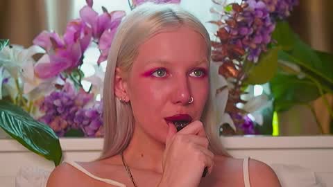 Snapshot of flexylover_ chatting on 23, 12, 2025 Im nude naked fuck lovense online show from 23, 12, 2025