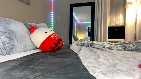 Snapshot of flexyroxxxy chatting on 17, 12, 2024 Roxy online show from 17, 12, 2024