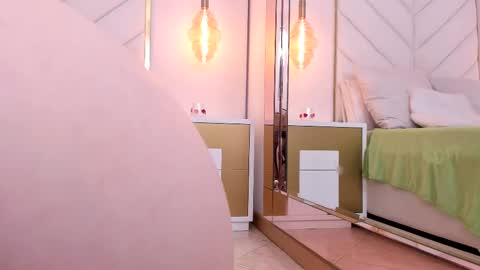 Luna online show from 9, 2, 2025