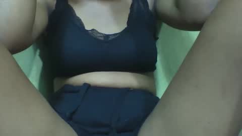 Snapshot of florine592953 chatting on 13, 2, 2026 florine592953 online show from 13, 2, 2026