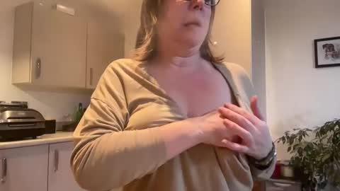 flossyishot online show from 14, 1, 2025