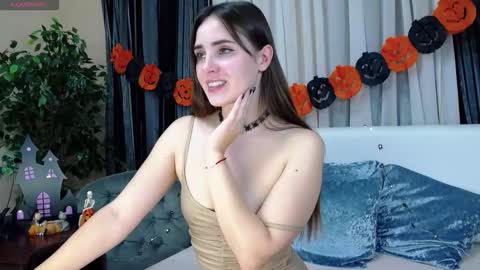 Snapshot of flouvet chatting on 31, 10, 2025 Flouvet online show from 31, 10, 2025