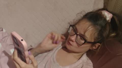 say meow and send tip  online show from 29, 10, 2025