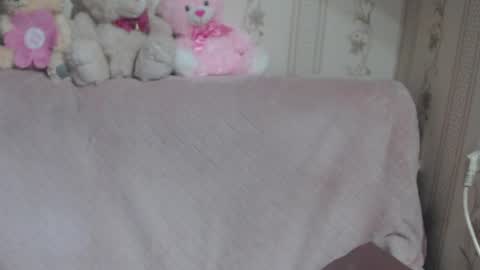say meow and send tip  online show from 13, 4, 2026