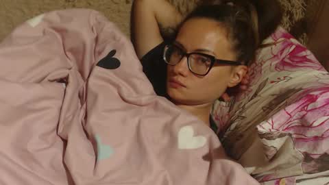 say meow and send tip  online show from 17, 9, 2025