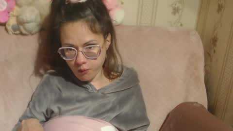 say meow and send tip  online show from 27, 4, 2026