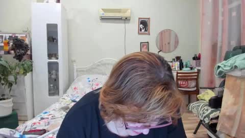 Flowerlower online show from 4, 12, 2025