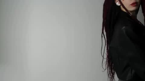 Snapshot of flowerofsin2001 chatting on 28, 2, 2025 Flower online show from 28, 2, 2025