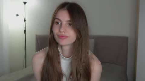 Adeline online show from 16, 4, 2026