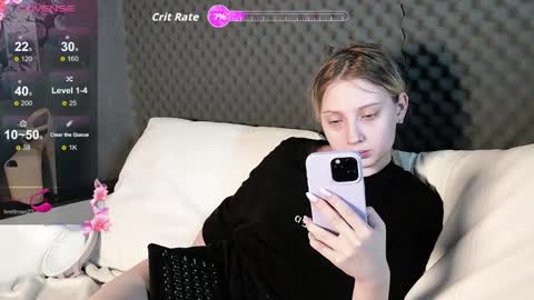 fluffy_cloude online show from 6, 5, 2026