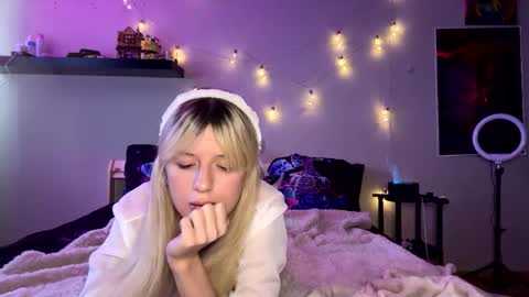 Delle online show from 23, 9, 2025