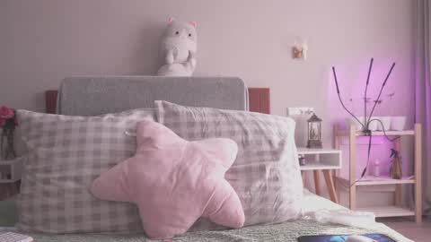 Fluffy and Krut online show from 31, 1, 2025