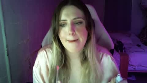 Flux online show from 6, 10, 2025