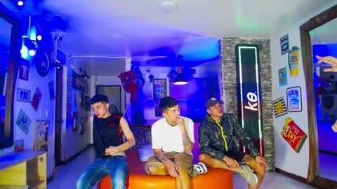 flyckers online show from 2, 12, 2024