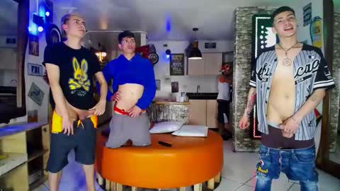 flyckers online show from 23, 12, 2024