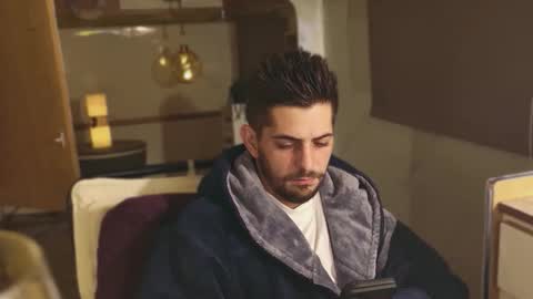 independent model online show from 14, 12, 2025