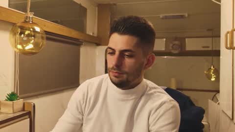 independent model online show from 2, 3, 2026