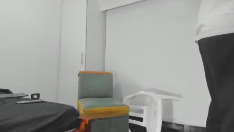 Snapshot of foot_master777 chatting on 13, 10, 2025 foot_master777 online show from 13, 10, 2025